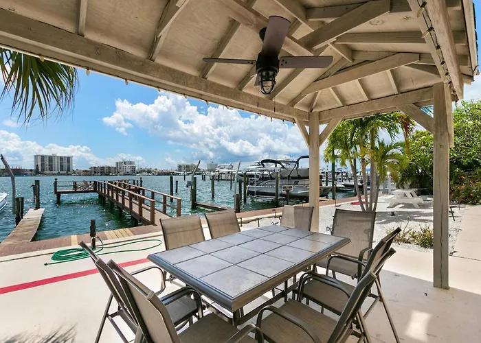 Ferienhaus Beach Getaway 4Min Walk To The Beach, Water Views On Every Floor, Boat Dock, Free Parking Clearwater Beach